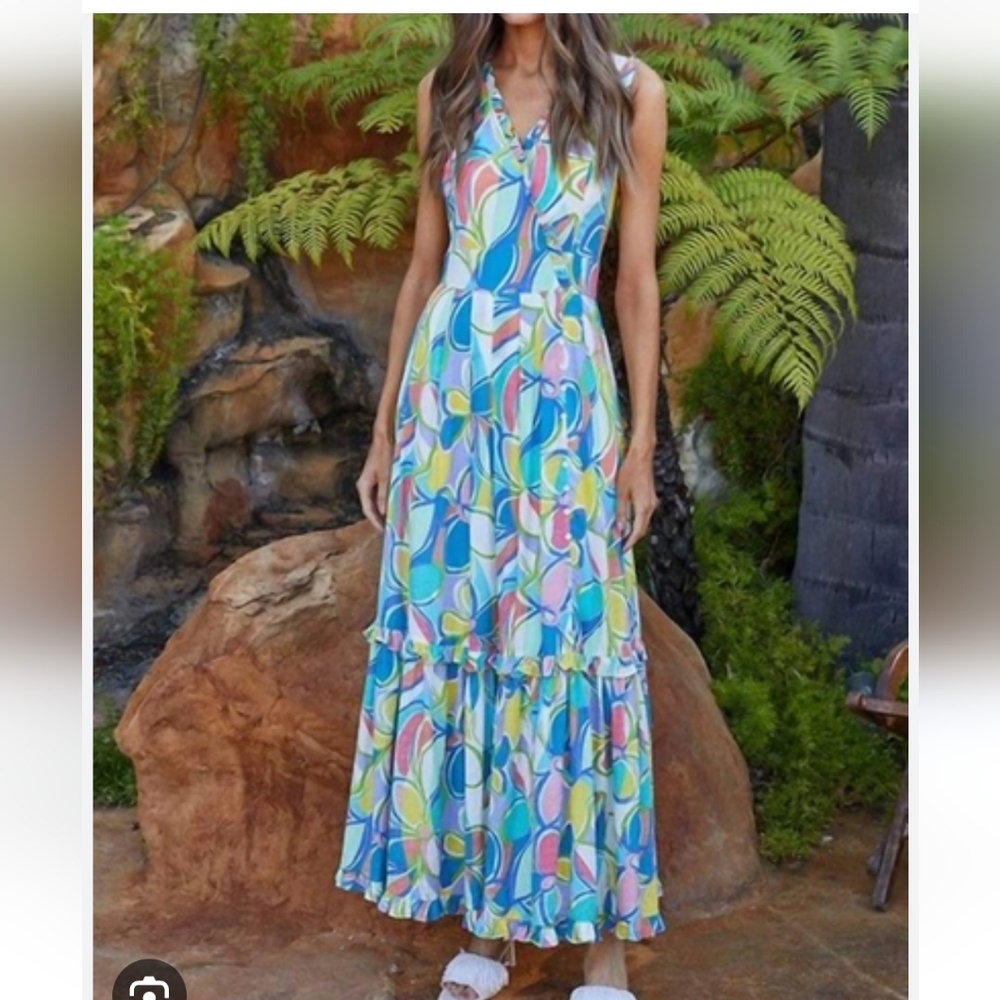 FATE ABSTACT PRINT DEEP V NECK MAXI DRESS IN BLUE/GREEN MULTI - S